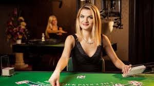 888y App တွင် Slots Live Casino နှင့် Sportsbook ဂိမ်းများ ကစားနည်း